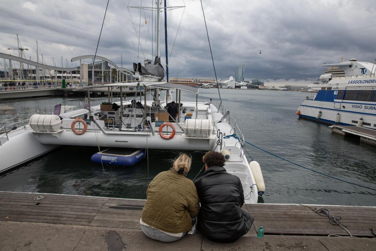 Los turistas llenan Barcelona pese al mal tiempo