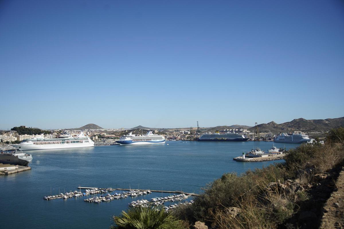 Cartagena es parada obligatoria en los itinerarios por el Mediterráneo