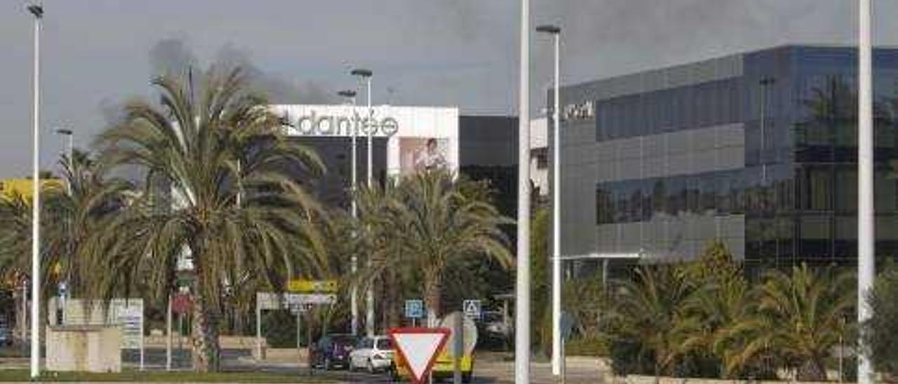 Vista general de una de las zonas de Elche Parque Empresarial, ubicado junto al núcleo urbano de Torrellano.