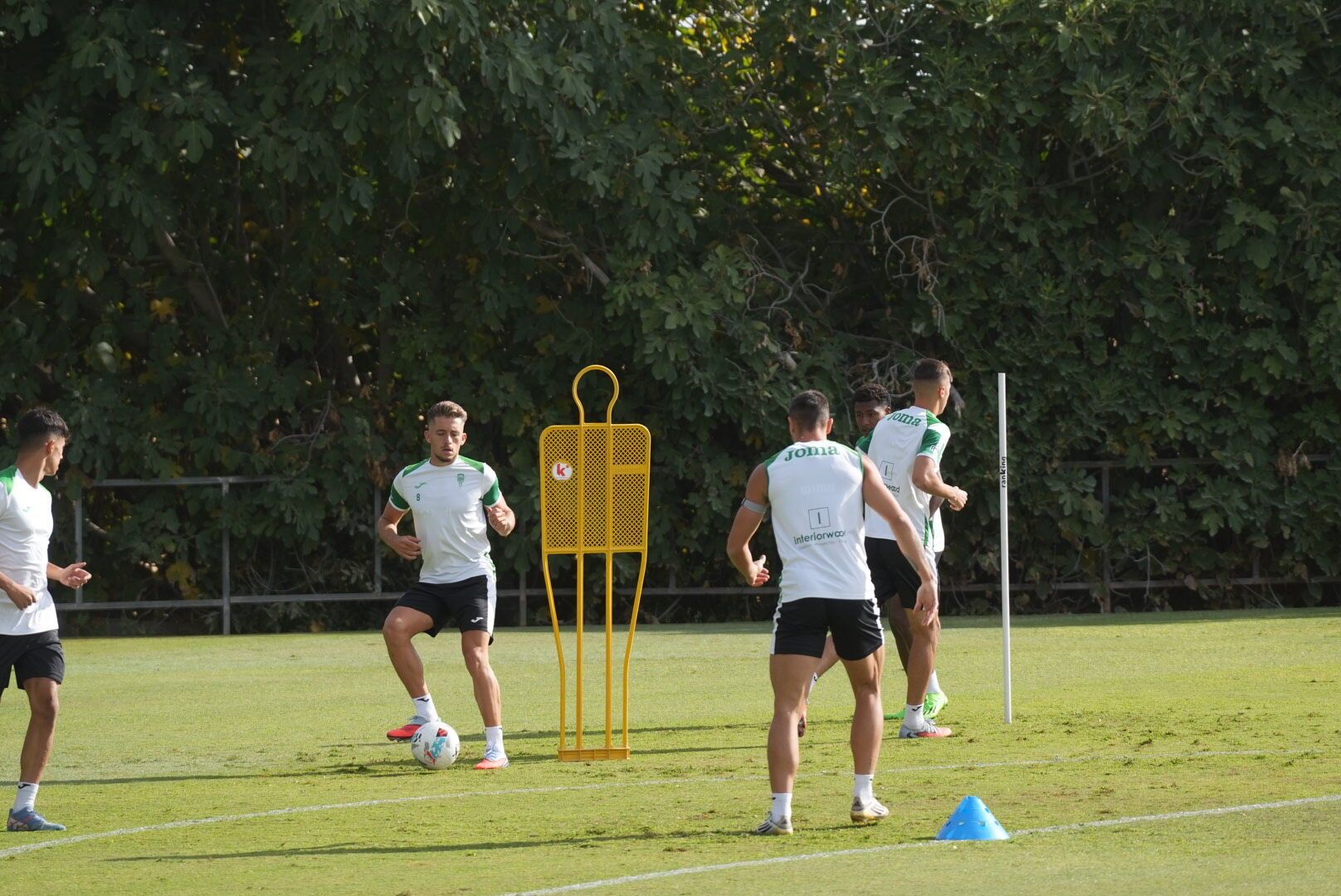 El primer entrenamiento del Córdoba CF en su séptima semana de Liga, en imágenes 