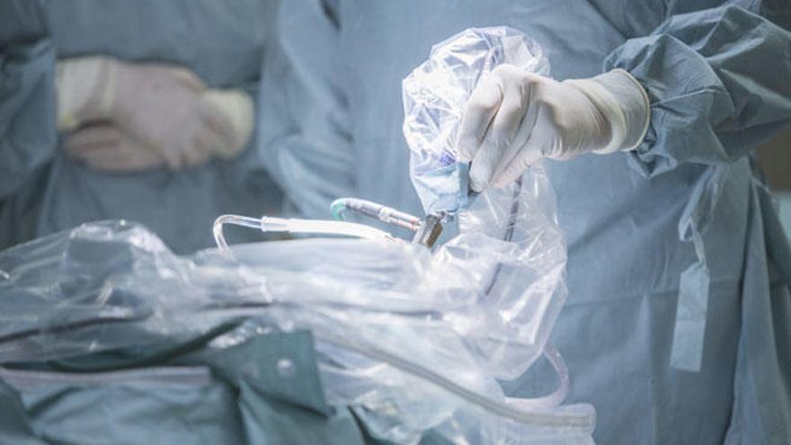 El primer trasplante de corazón artificial tuvo lugar en 2013