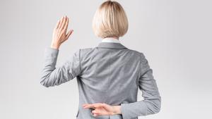 Los gestos infalibles para reconocer a un mentiroso según este psicobiológo experto