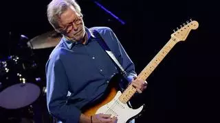 Eric Clapton, un arte de la guitarra sereno, magnético y sin efectismos en el Palau Sant Jordi, 22 años después