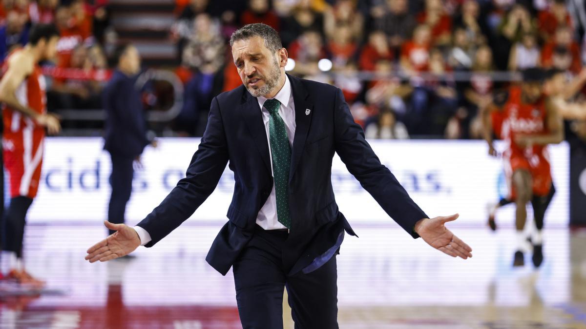 Ibón Navarro durante el partido entre el Baxi Manresa y el Unicaja