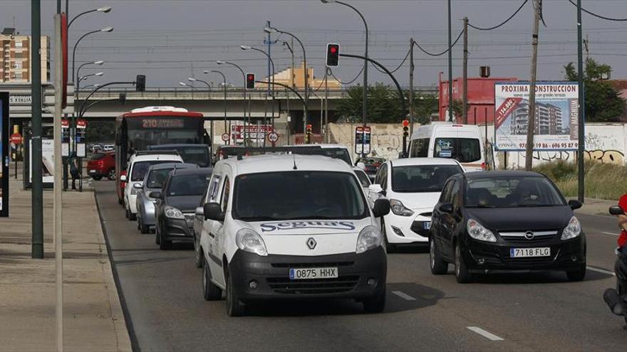 Fomento firma la cesión de la avenida Cataluña