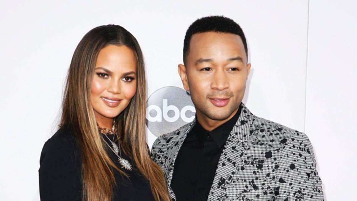 Chrissy Teigen y John Legend