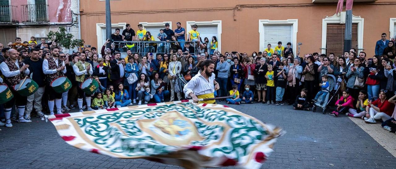 El Ball de la Bandera tanca les festes de Sant Marc de Beniarjó | FOTOGRAFIA:_TONI DEUSA