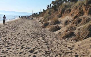 Deniegan construir un chiringuito de hormigón en las playas de Las Chapas