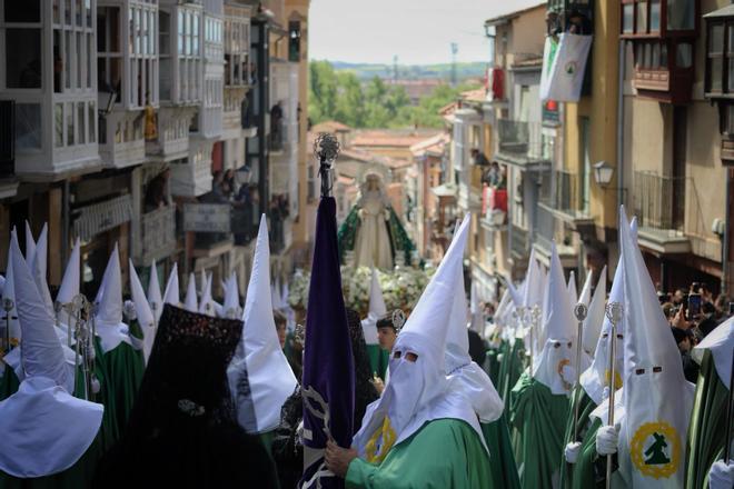 GALERÍA | La procesión de la Virgen de la Esperanza, en imágenes