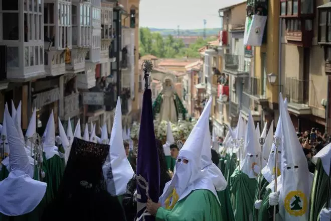 GALERÍA | La procesión de la Virgen de la Esperanza, en imágenes