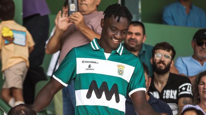 ¿Quién es David Nzanza? El nuevo delantero del Castellón conocido como el 'Ninja' que proviene de cuarta portuguesa