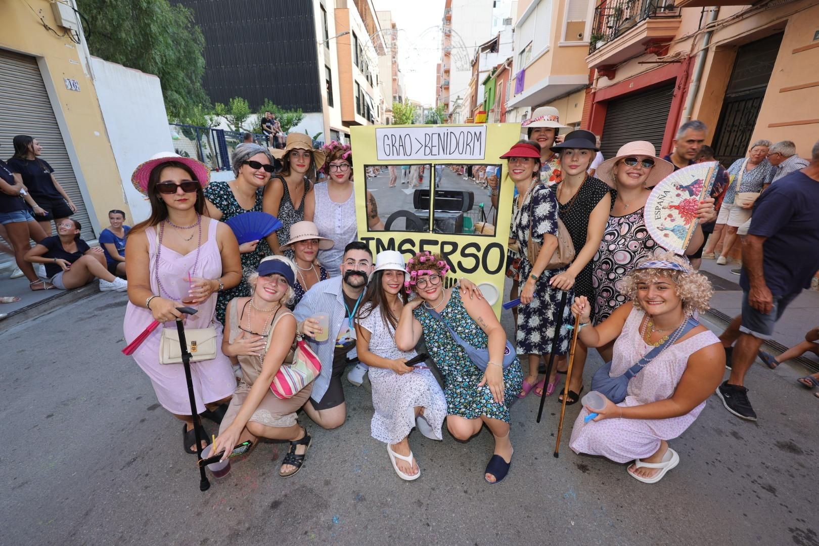 Galería | El Grau disfruta de su desfile de peñas