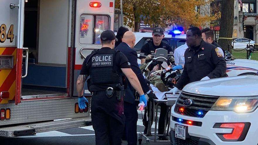 Tiroteig a prop de la Casa Blanca: un home fereix a trets dos militars