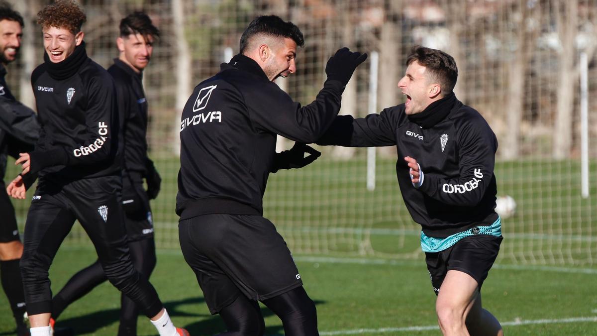 Willy y Ekaitz en el último entrenamiento del Córdoba CF en la Ciudad Deportiva.