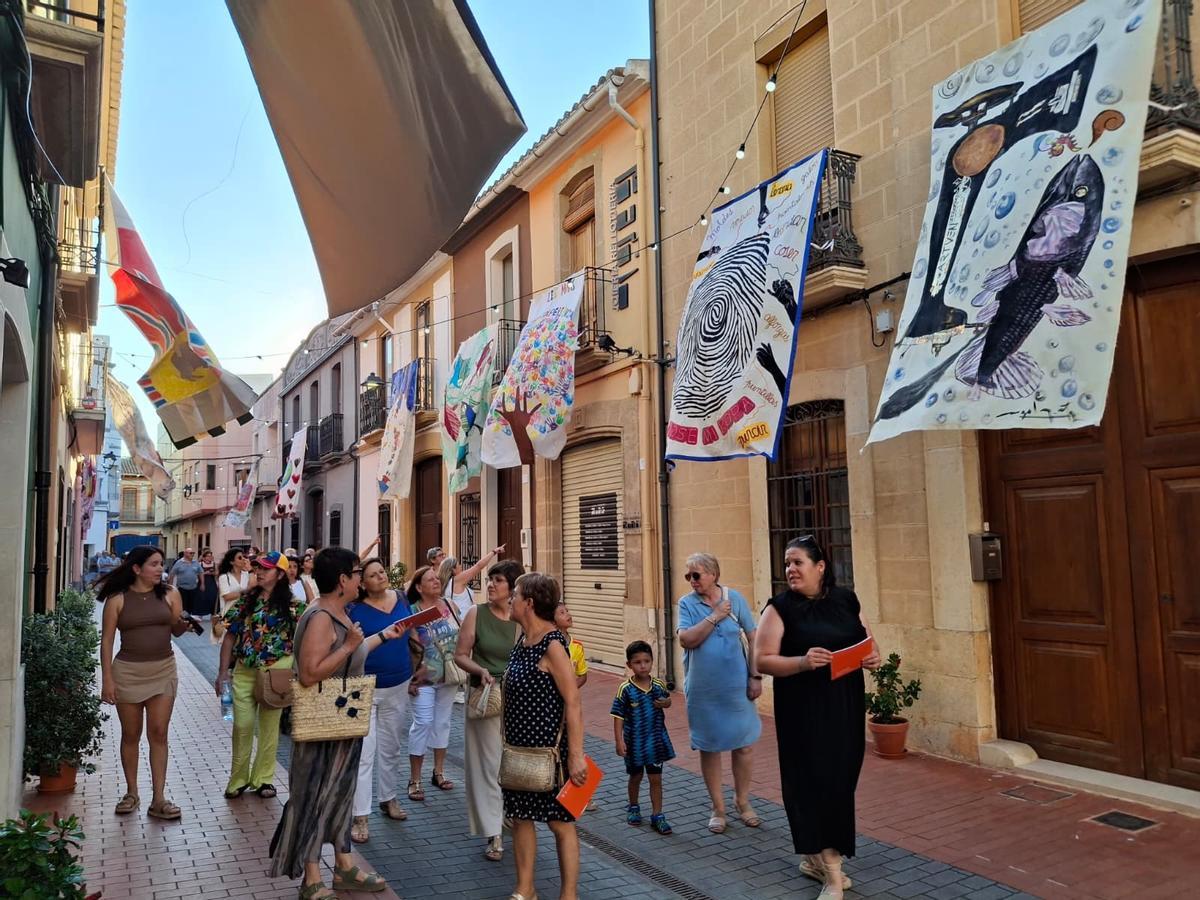 Las imágenes de "Art al Vent": un vendaval de arte en las calles de Gata de Gorgos Las imágenes de "Art al Vent": un vendaval de arte en las calles de Gata de Gorgos