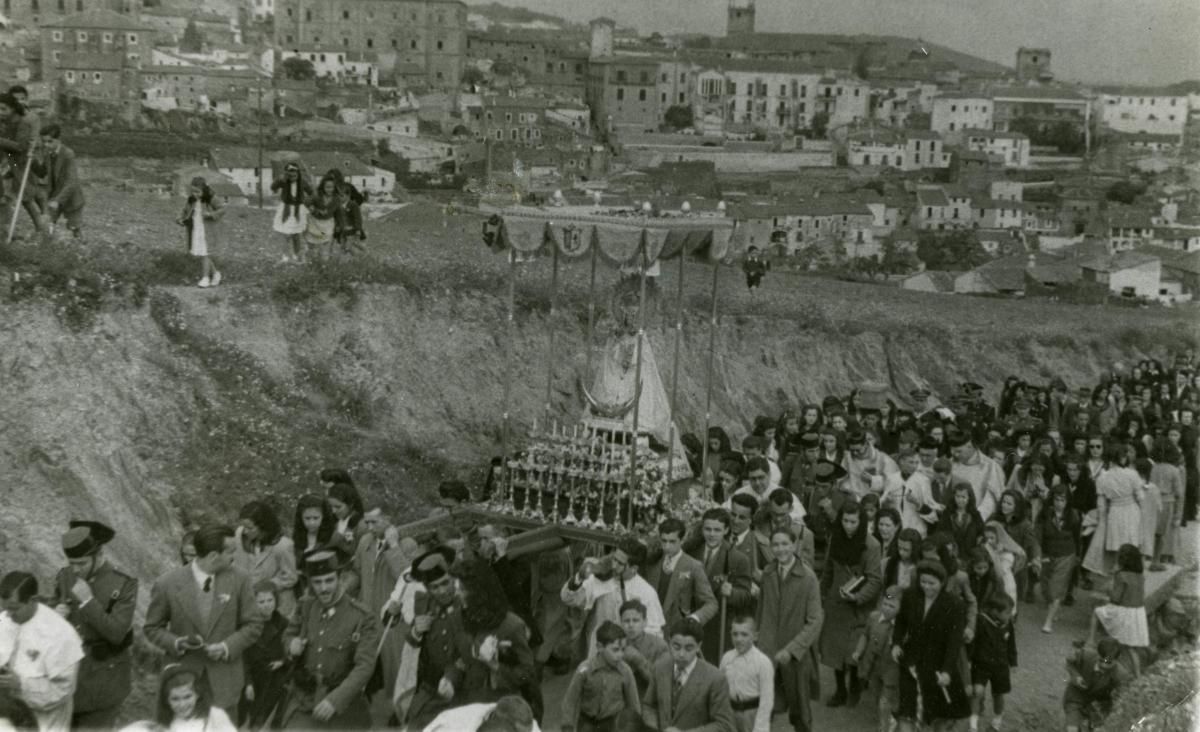 95 años de la historia de Extremadura en imágenes