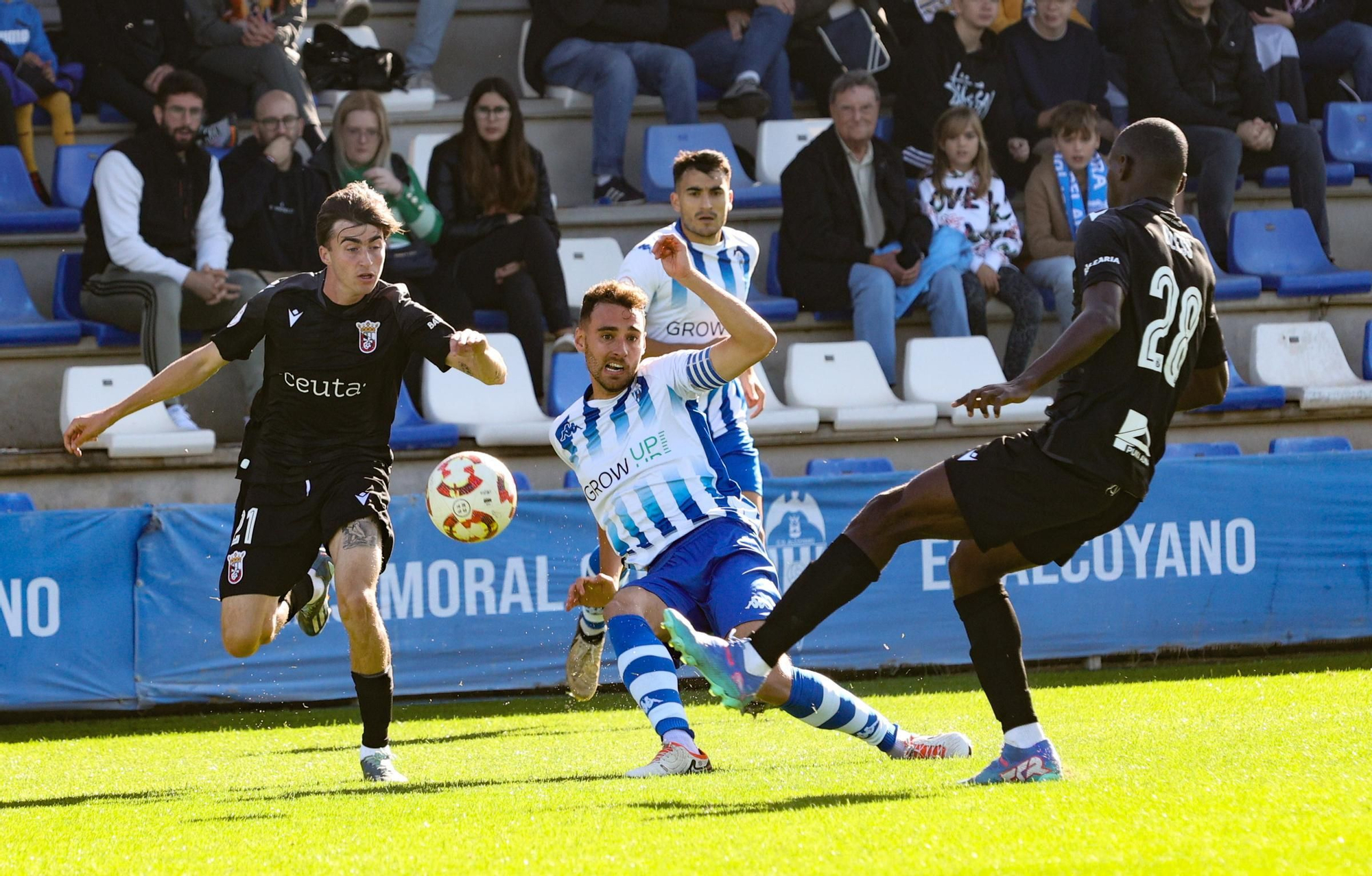 El Alcoyano de Juli no logra los tres puntos