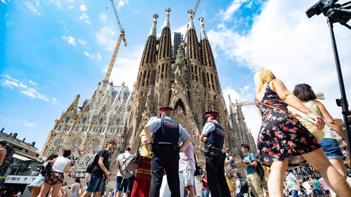 La façana del naixement de la Sagrada Família, a Barcelona, en una imatge d'arxiu.
