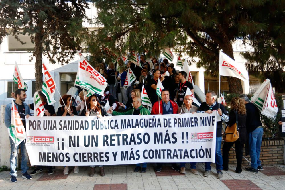 Protesta en el Hospital Materno por los recortes en Sanidad