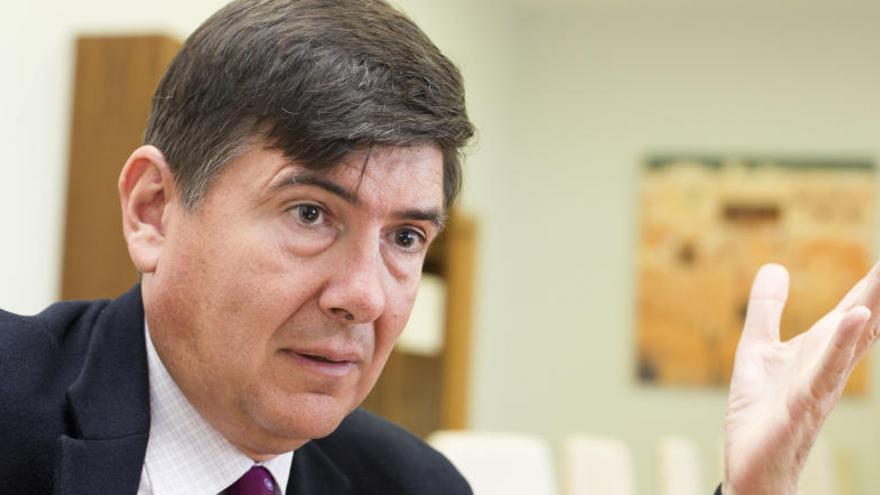 Pimentel fue ministro de Trabajo en el Gobierno de Aznar.