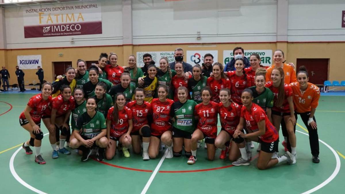 Las jugadoras del Itea y el Deza, tras el derbi provincial disputado en Fátima.