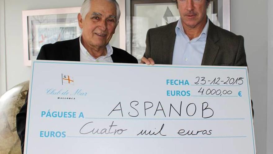 Donación del Club de Mar a Aspanob