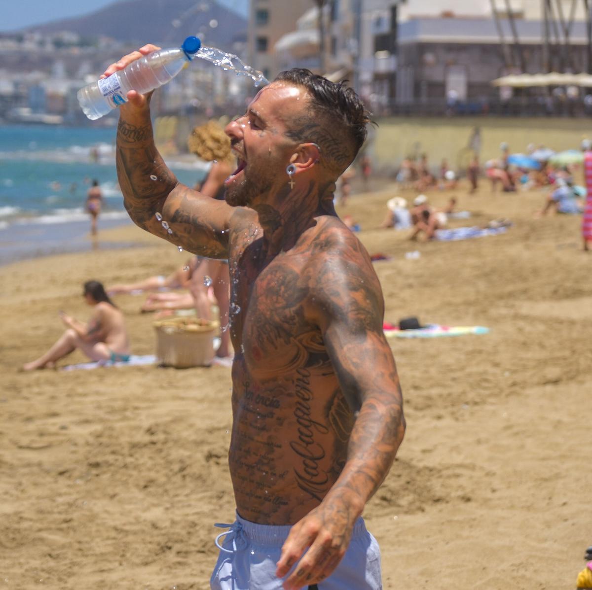 Calor en la playa de Las Canteras (07/0/26)