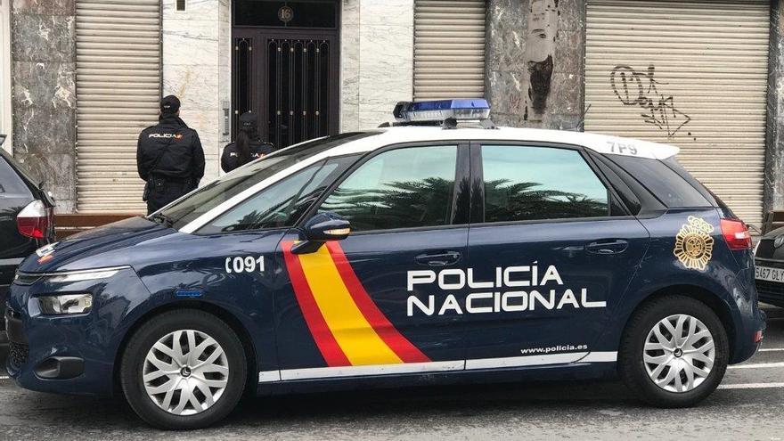 Rescatan en Elche a una mujer justo en el momento que se disponía a saltar al vacío