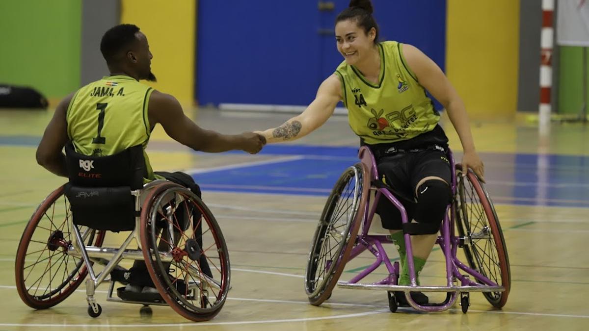 Jugadores del Amivel durante un partido.