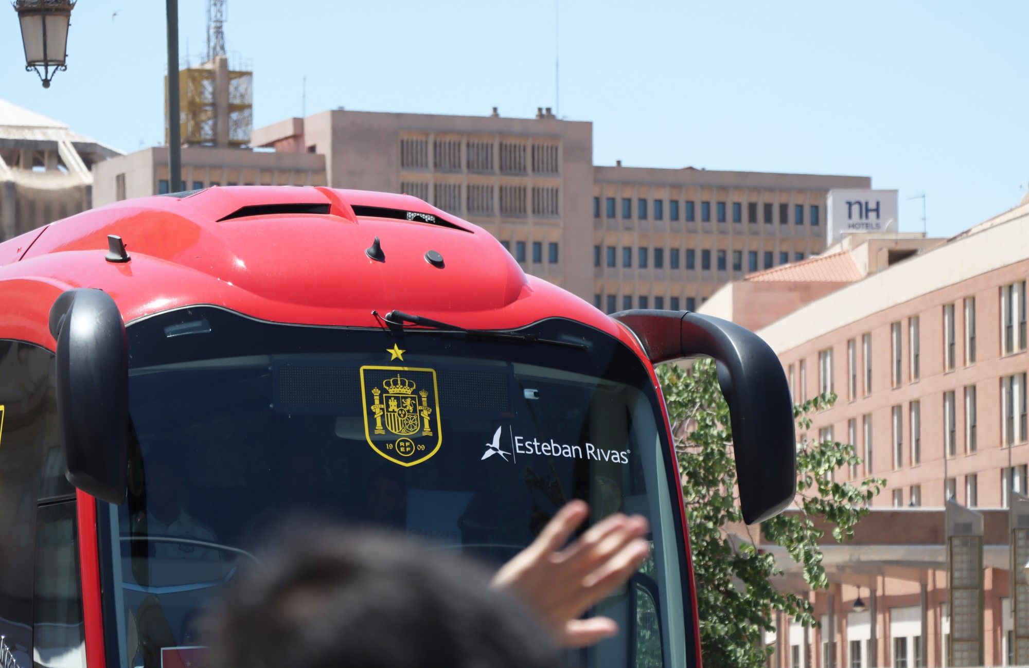 La selección española ya está en Málaga para disputar en La Rosaleda su partido ante la República Checa