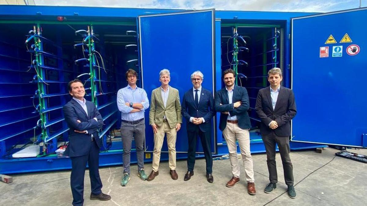 Visita de Felipe Carrasco a Endurance Motive.