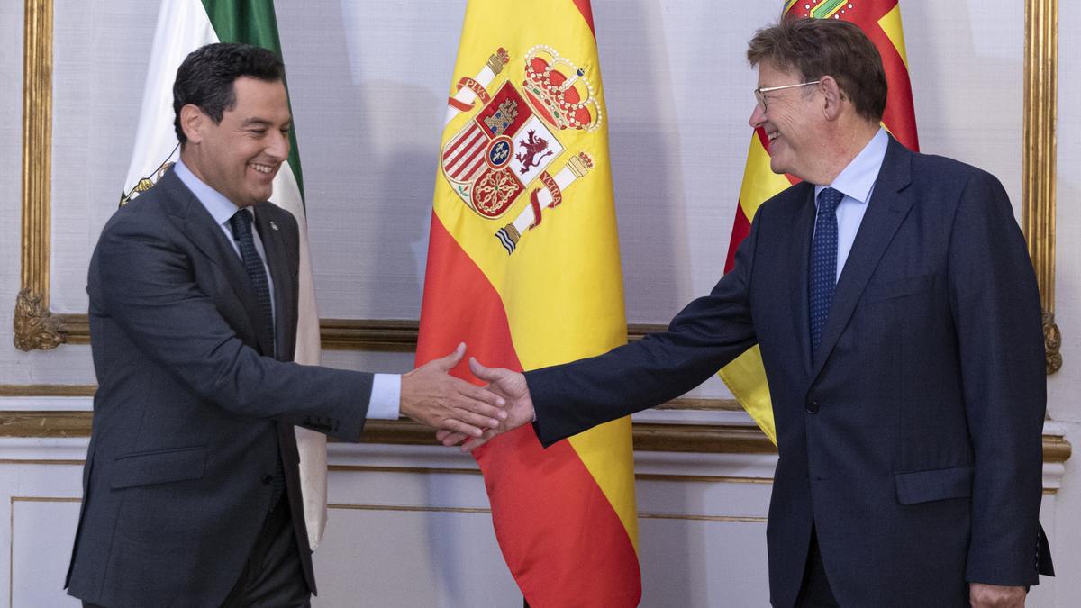 Ximo Puig se reúne con el presidente de la Junta de Andalucía, Juanma Moreno