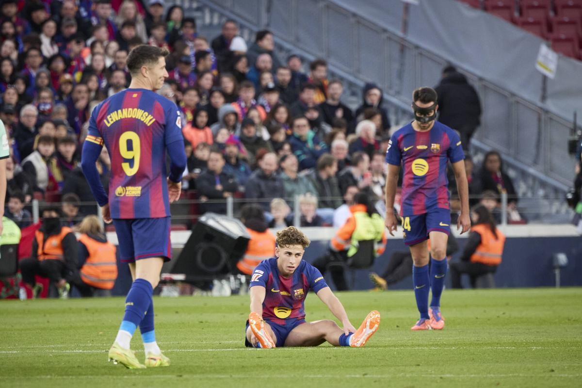 Fermín López acabó tocado en el partido de Liga ante el Athletic Club