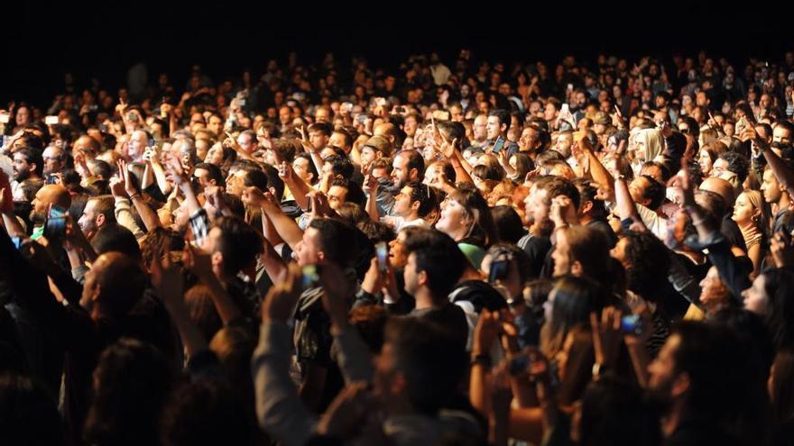 Público en los conciertos de la playa del Noroeste Estrella Galicia.