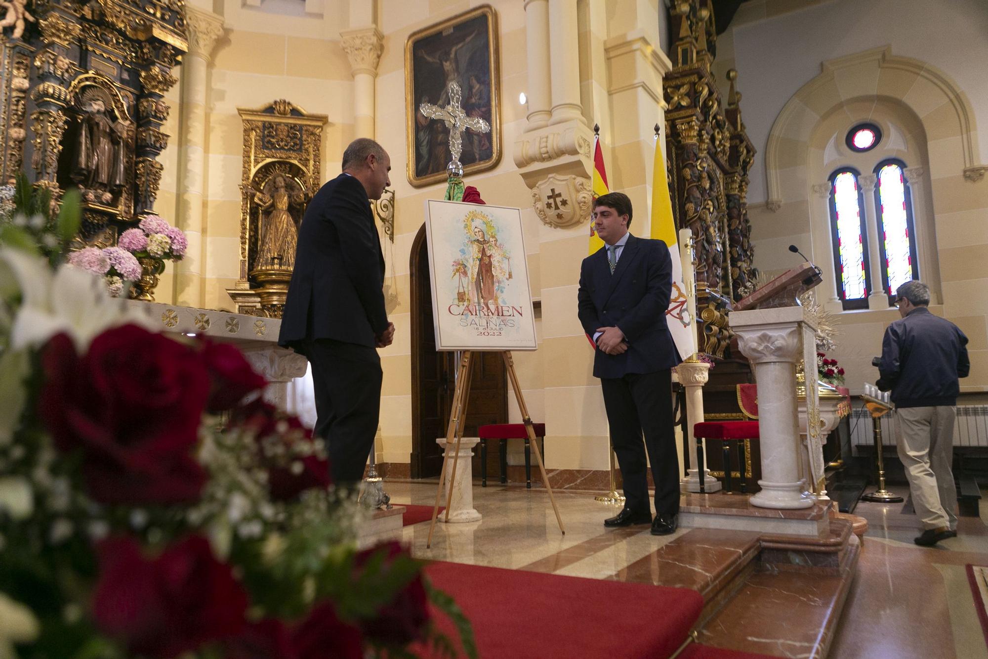 José Manuel Vaquero ofrece el pregón de las fiestas del Carmen en la iglesia de Salinas