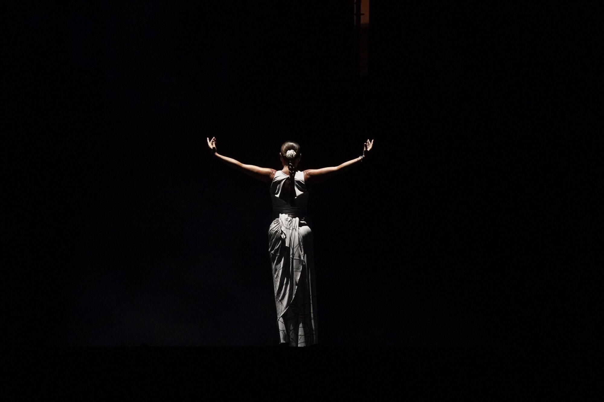 La bailaora gaditana, Sara Baras, durante su espectáculo “Sara Baras, a Paco de Lucía”, Vuela