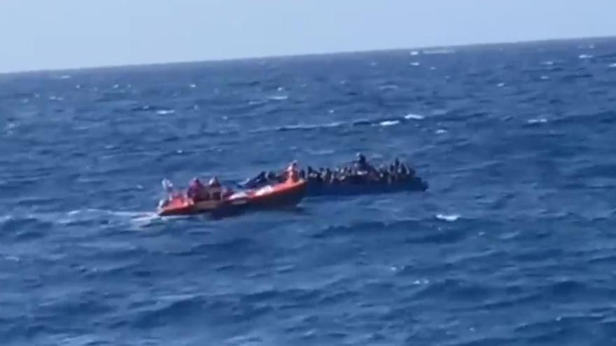 El Open Arms rescata a 96 migrantes en el Mediterráneo