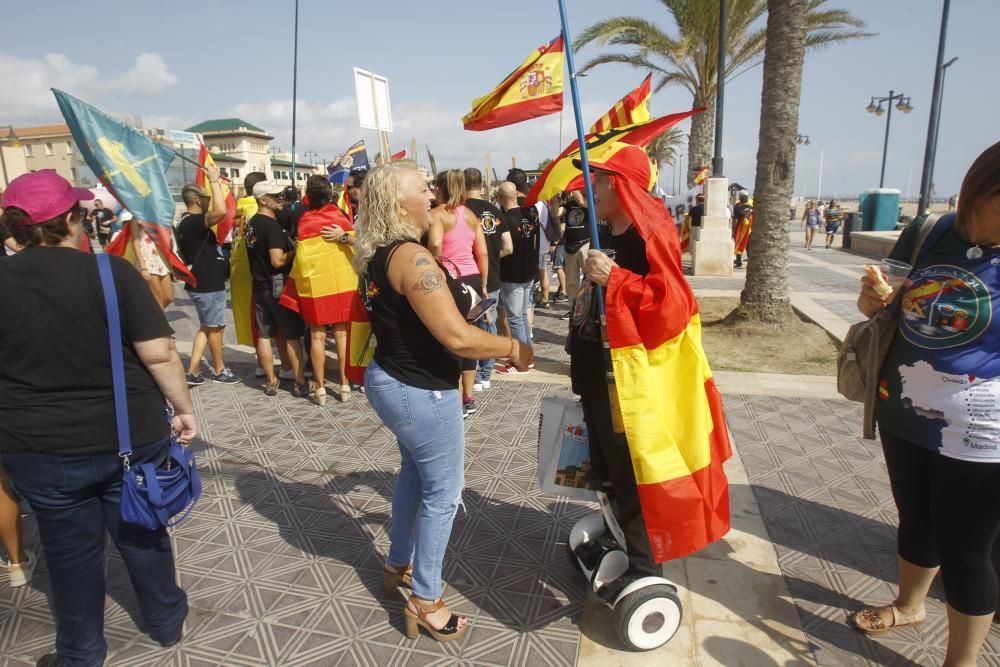 Protesta de Policías y guardias civiles en València