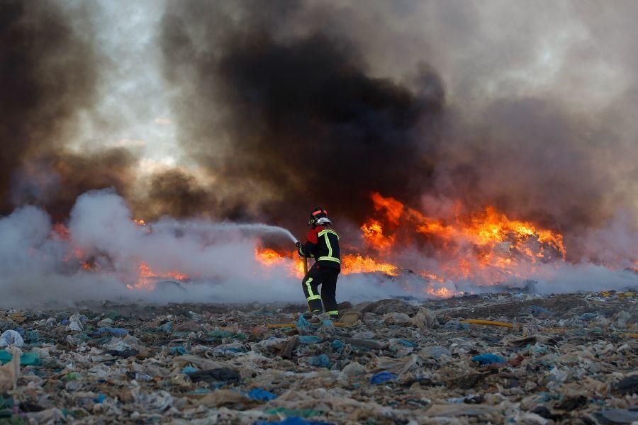 Incendio en el vertedero de Zamora