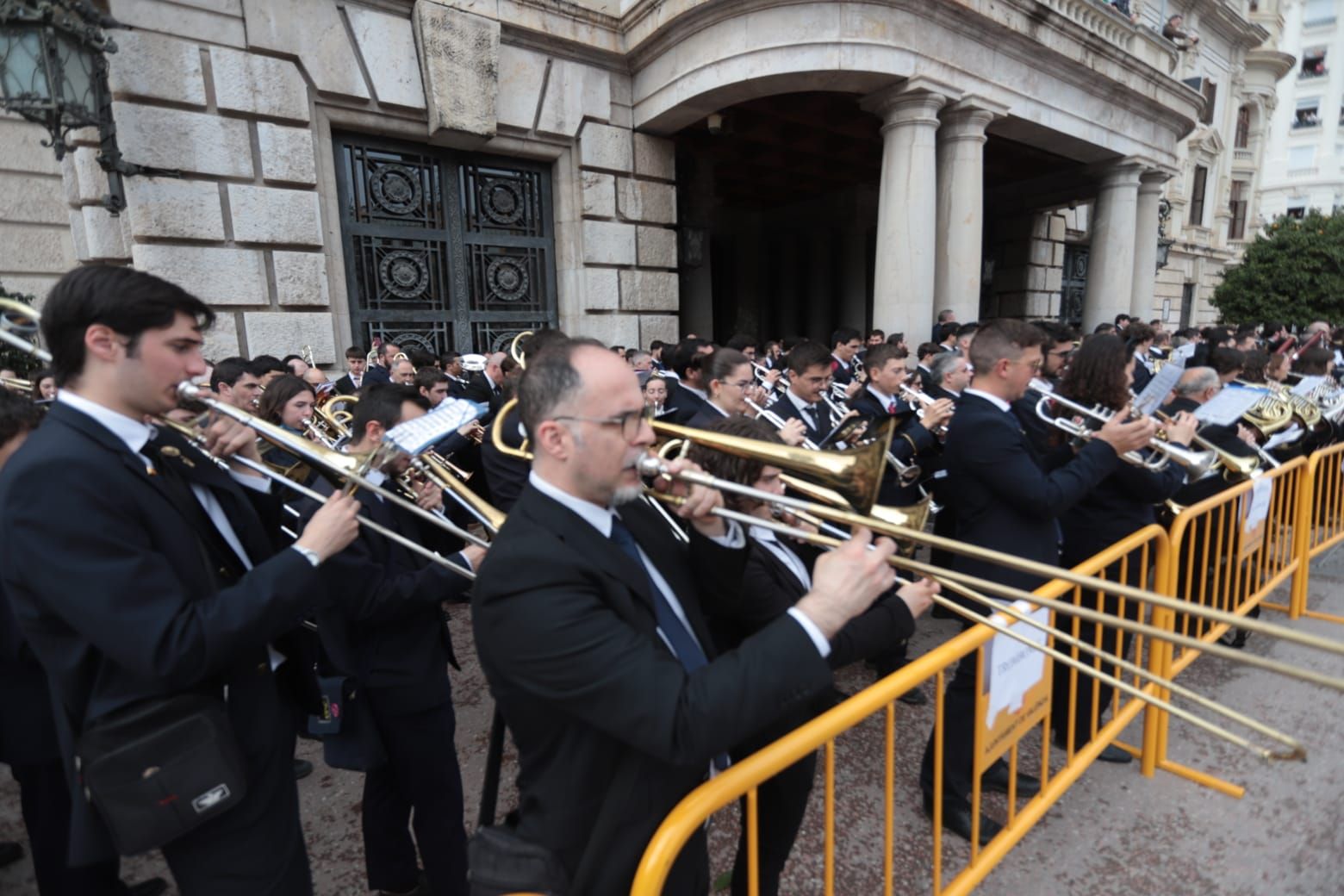 Búscate en la mascletà del día de la Crida