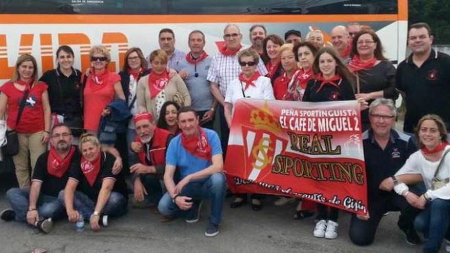 La Peña El Café de Miguel 2 cierra el curso visitando Fonsagrada