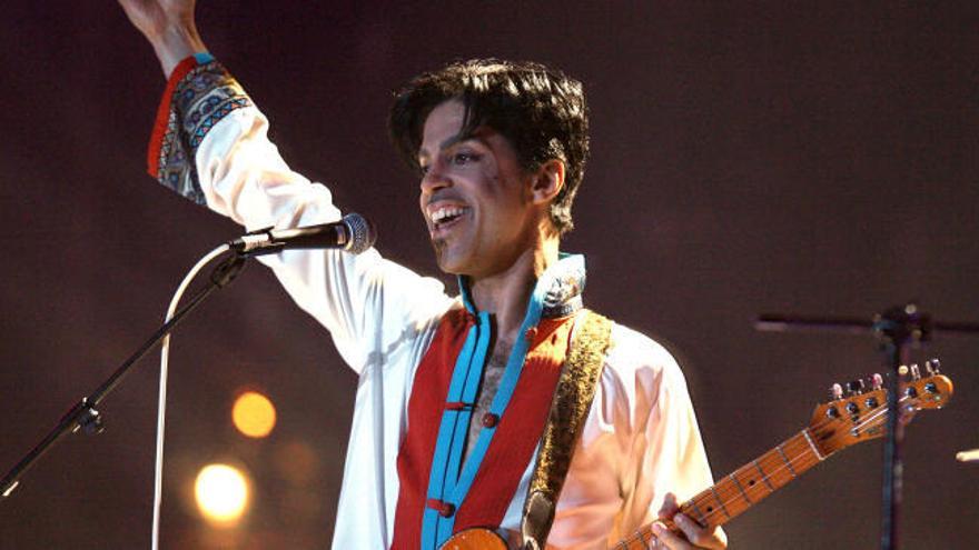 Los fans de Prince se quedan sin poder escuchar su disco póstumo