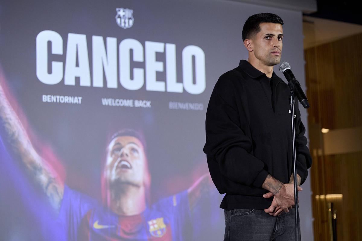 Joao Cancelo, en su presentación
