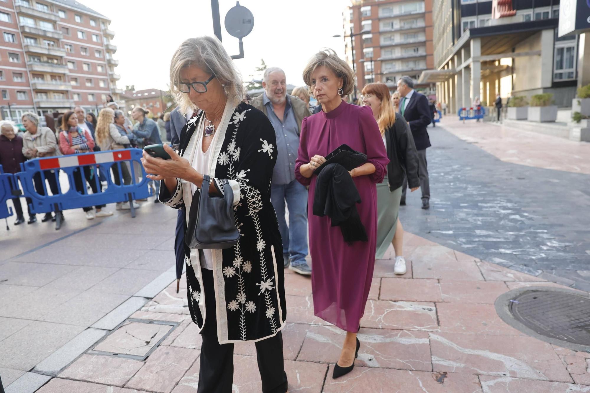 EN IMÁGENES: La Familia Real asiste en Oviedo al concierto de los premios "Princesa de Asturias"