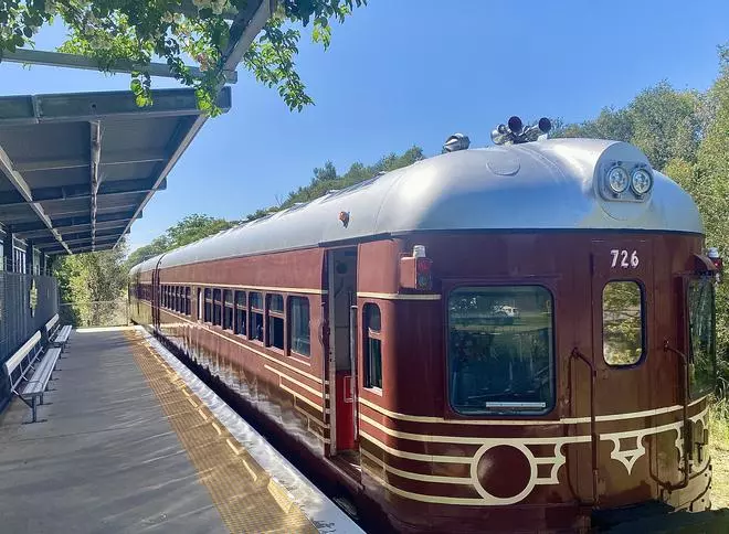 Así es el primer tren impulsado con energía solar, que está en Australia
