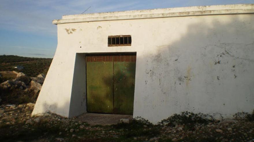 Depósito de agua potable de la localidad de Villanueva del Rosario.