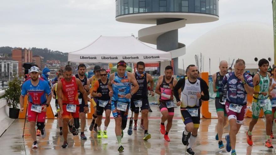 Buen papel de los malagueños en el Nacional de Paraduatlón de Avilés