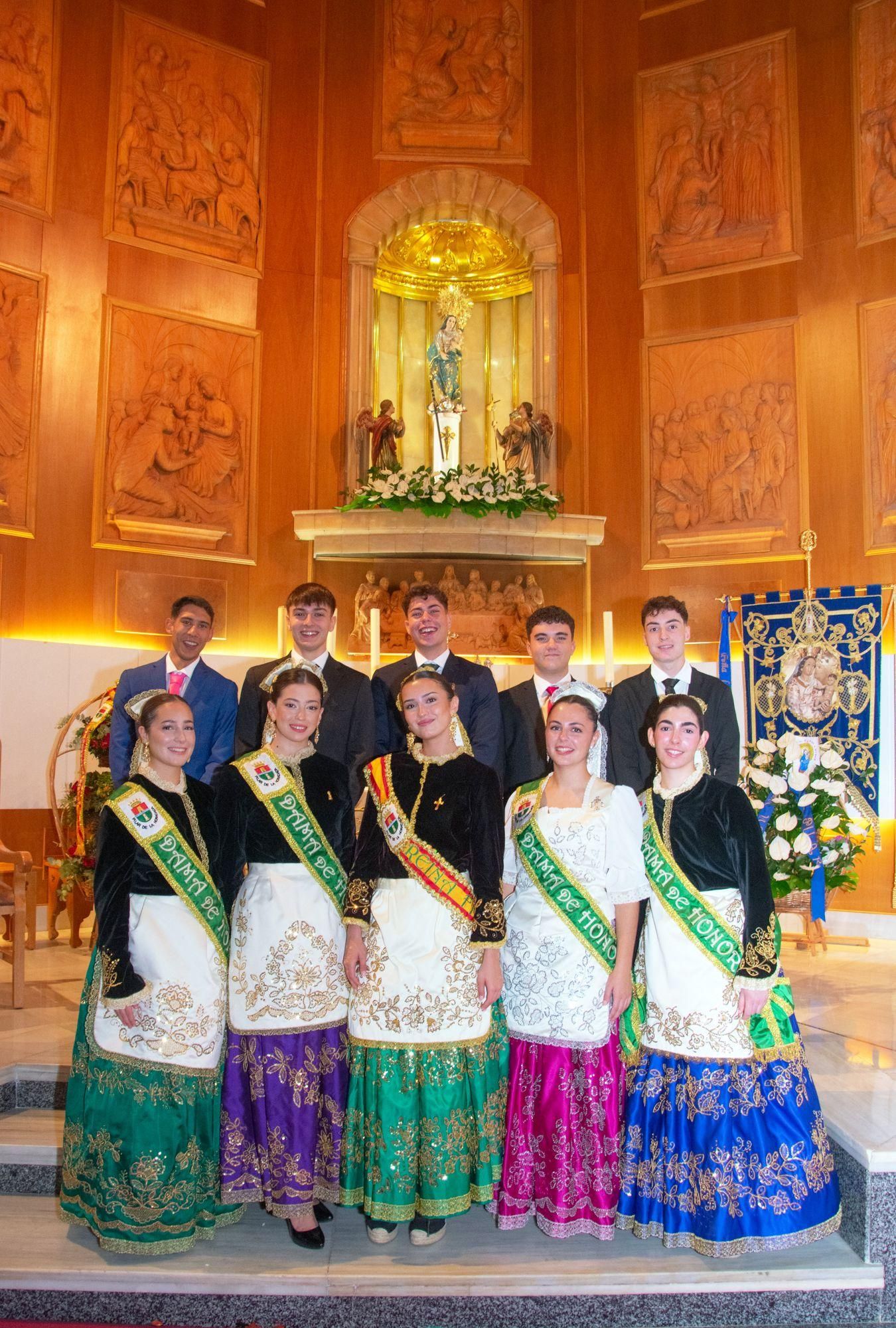 La ofrenda de flores de la Virgen del Pilar de Pilar de la Horadada, en imágenes