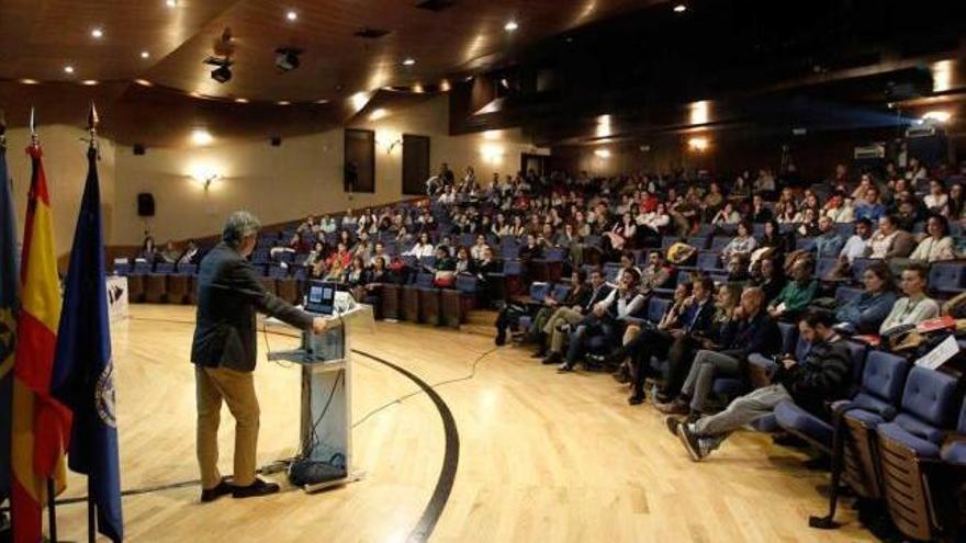 Éxito de la I Jornada profesional de fisioterapia &quot;Deporte y salud&quot;