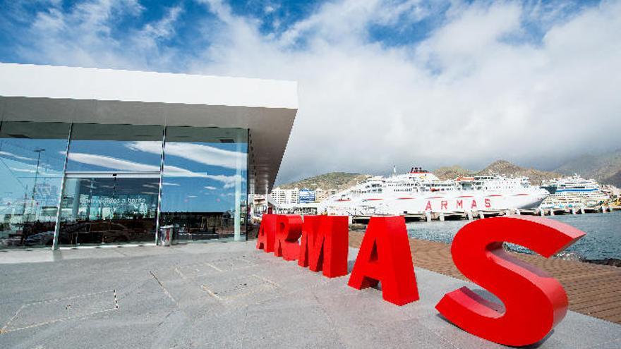 Nueva terminal de Naviera Armas en Santa Cruz de Tenerife.